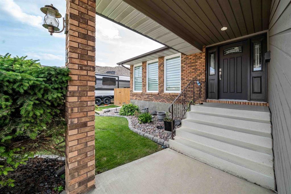 8 Taylor Court SE