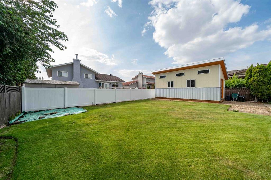 8 Taylor Court SE