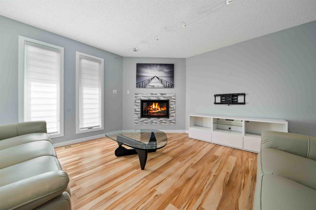 8 Taylor Court SE