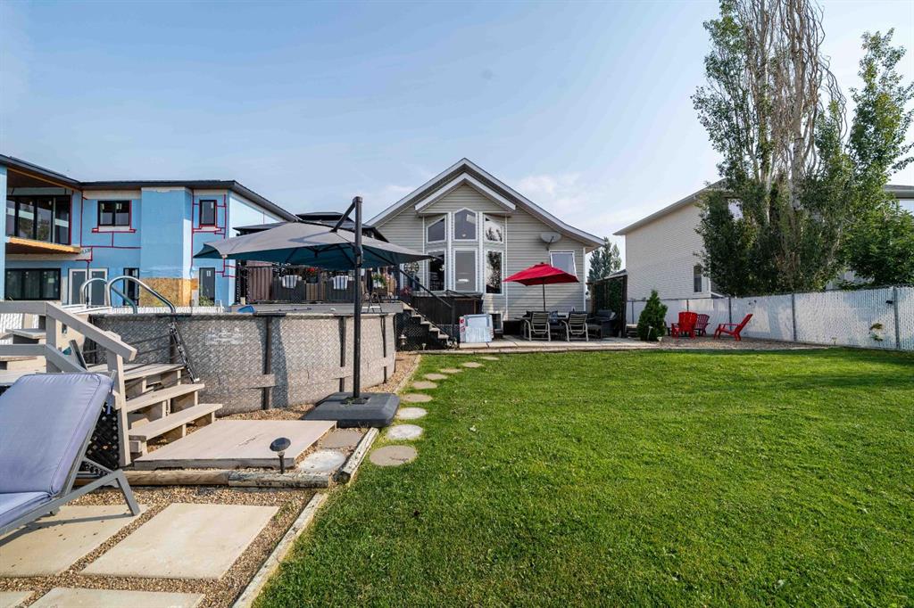 110 Redcliff Way SW