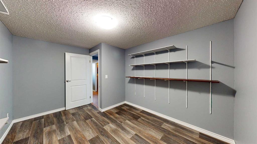 8 Begonia Court SE