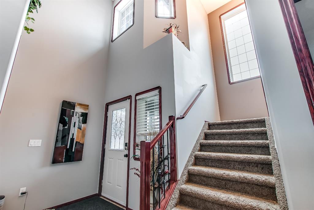 164 Somerside Way SE