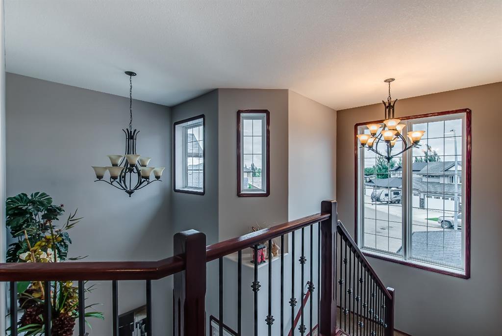 164 Somerside Way SE