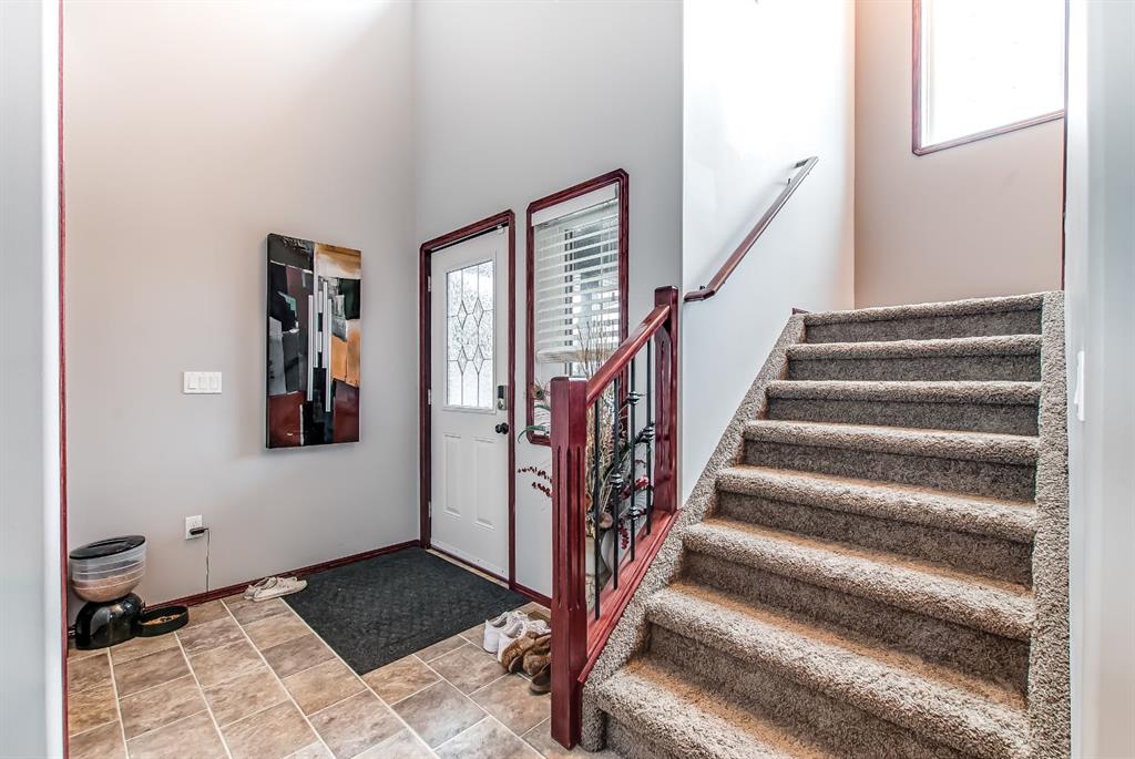 164 Somerside Way SE