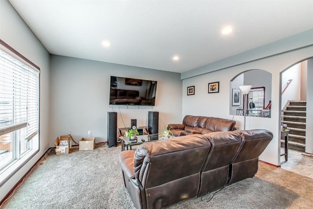 164 Somerside Way SE