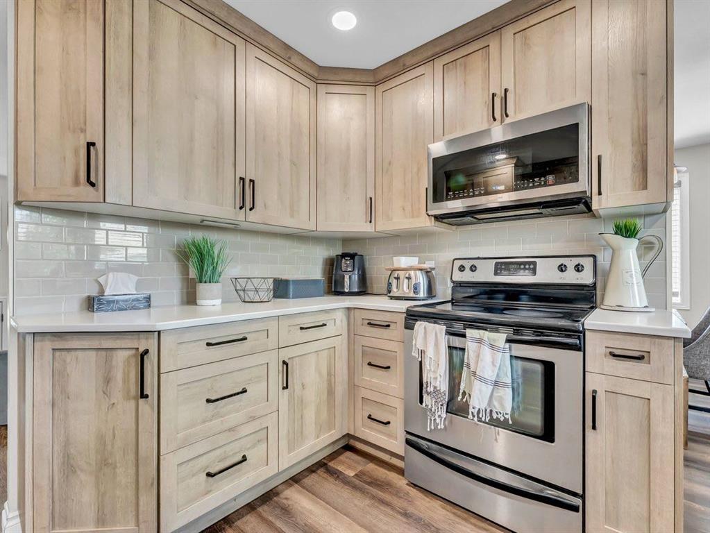 160 Sprague Way SE