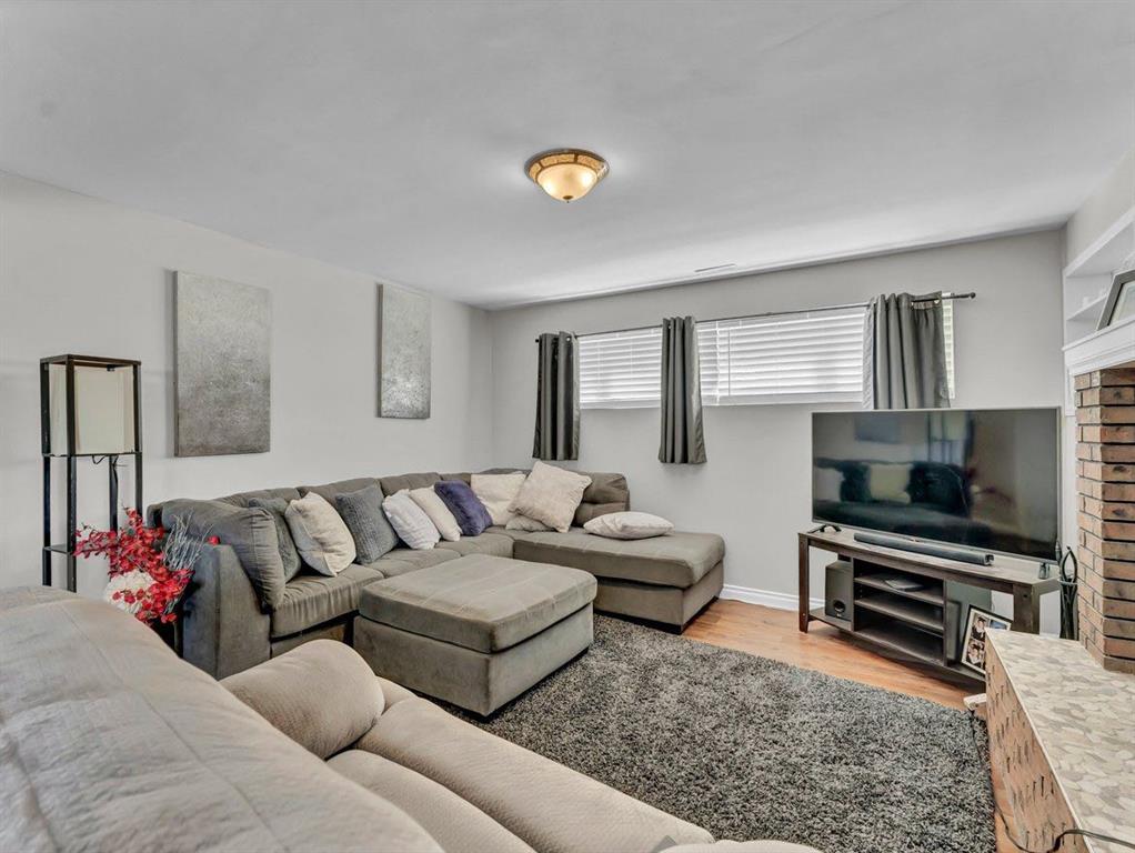 160 Sprague Way SE