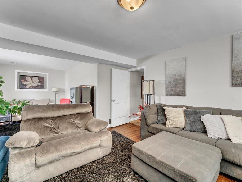 160 Sprague Way SE