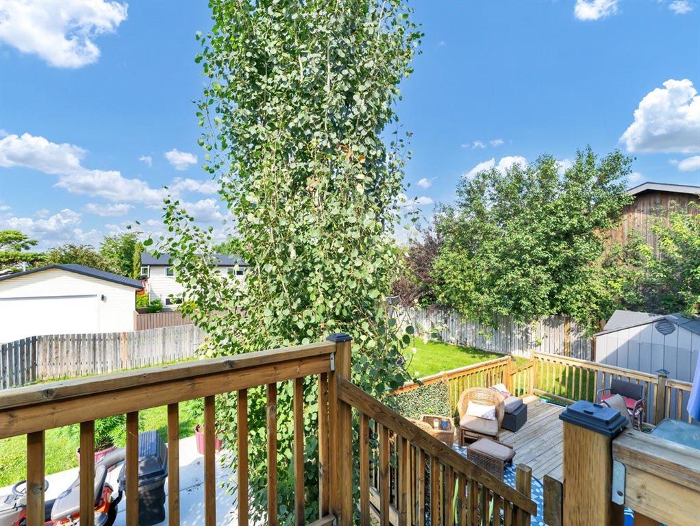 160 Sprague Way SE