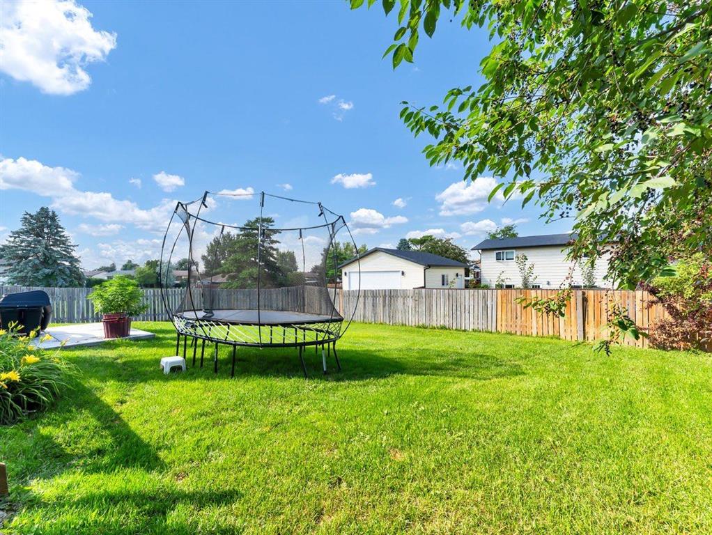 160 Sprague Way SE