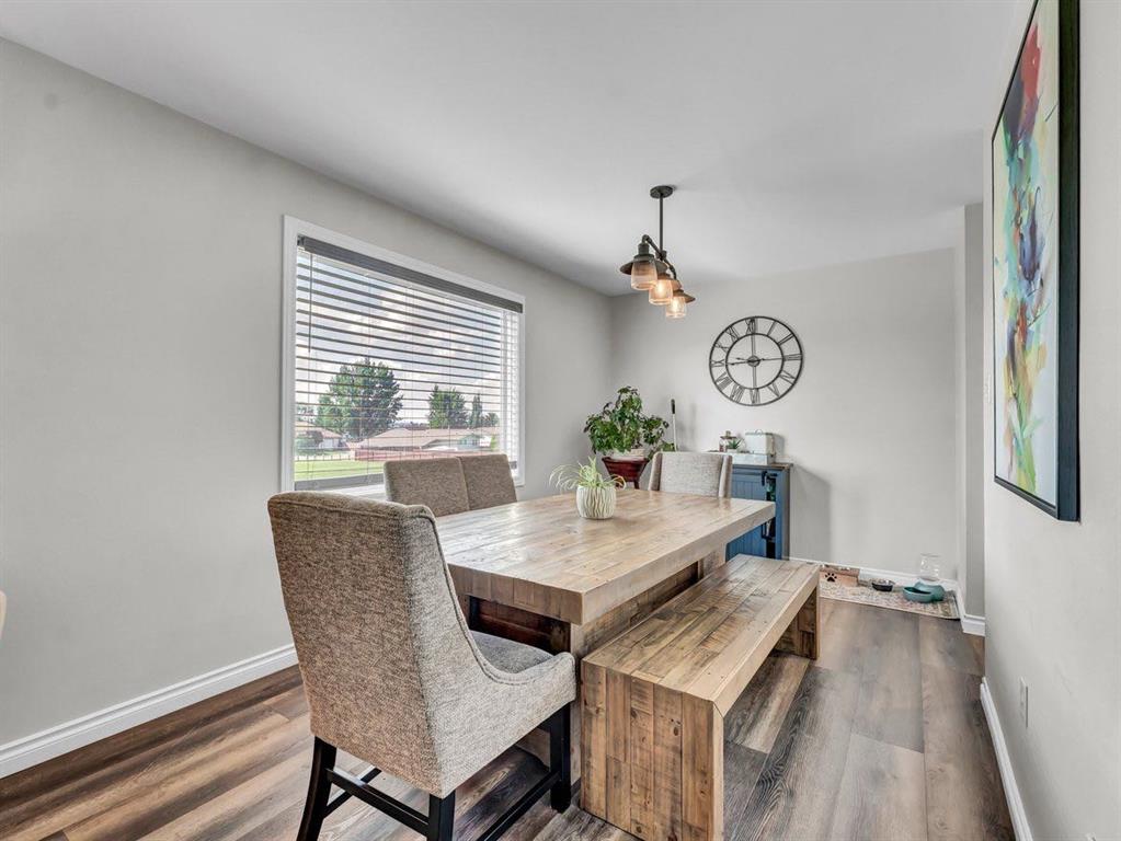 160 Sprague Way SE