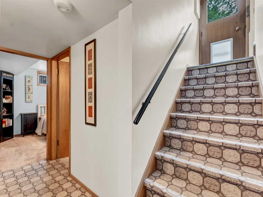 164 Muir Crescent NW