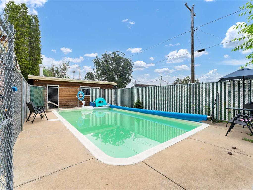 164 Muir Crescent NW