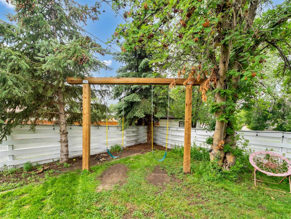 164 Muir Crescent NW