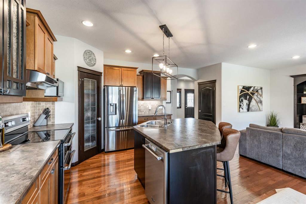 84 Terrace View NE