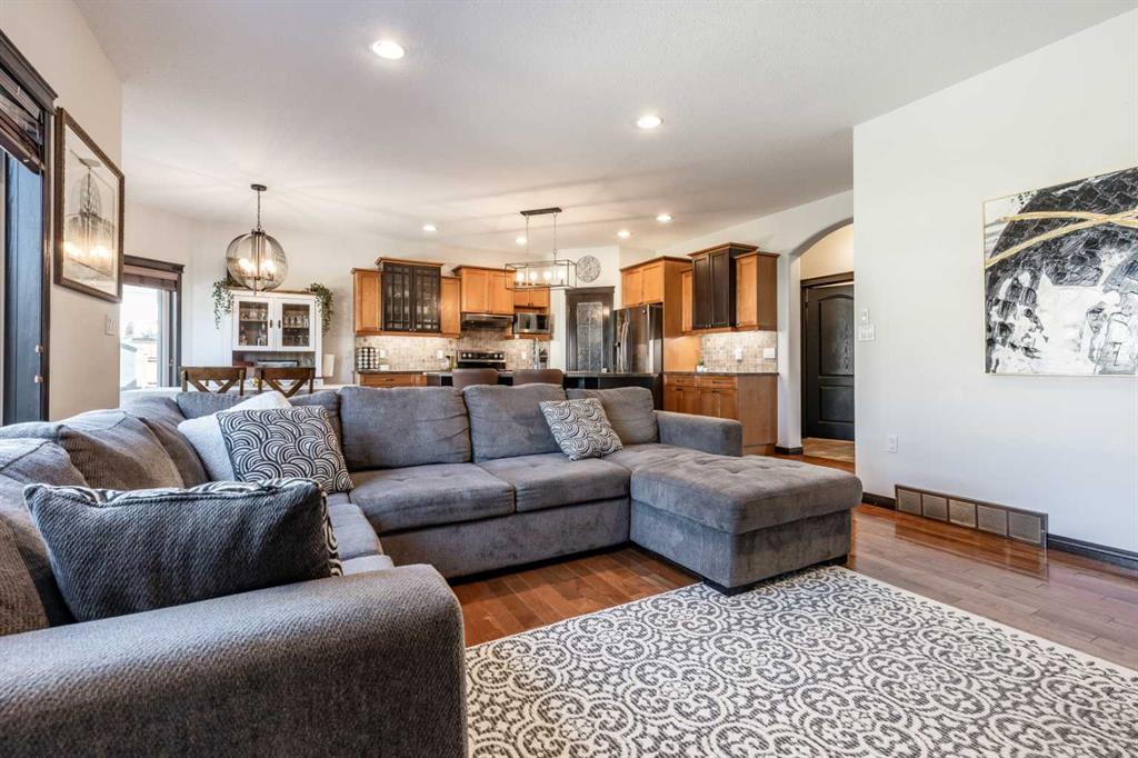 84 Terrace View NE