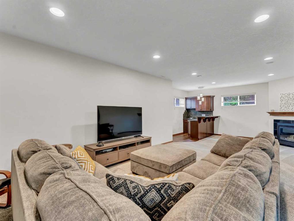 247 Sierra Road SW