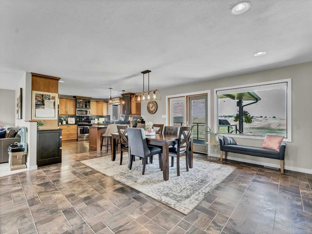 18 Cook Court SE