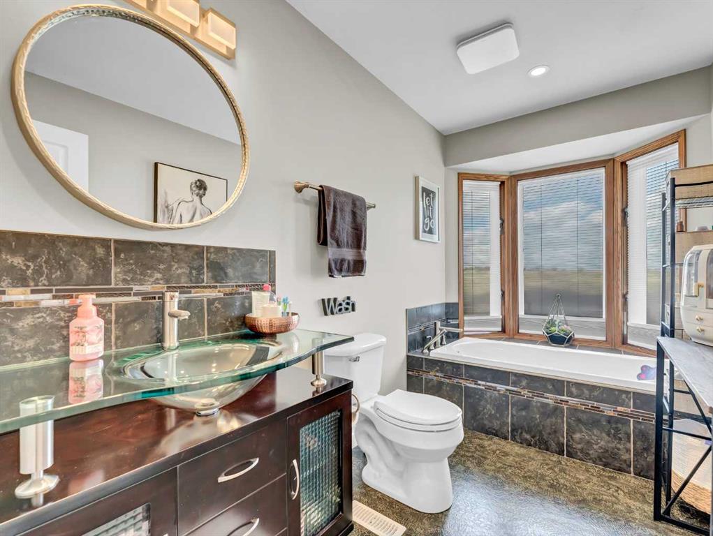 18 Cook Court SE