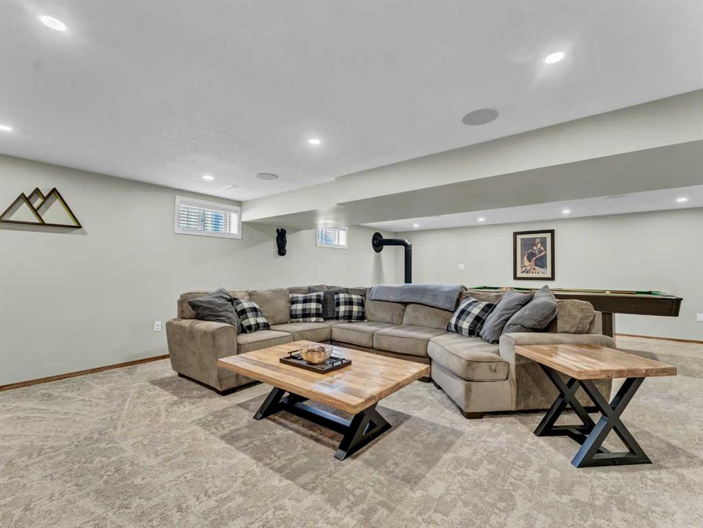 18 Cook Court SE