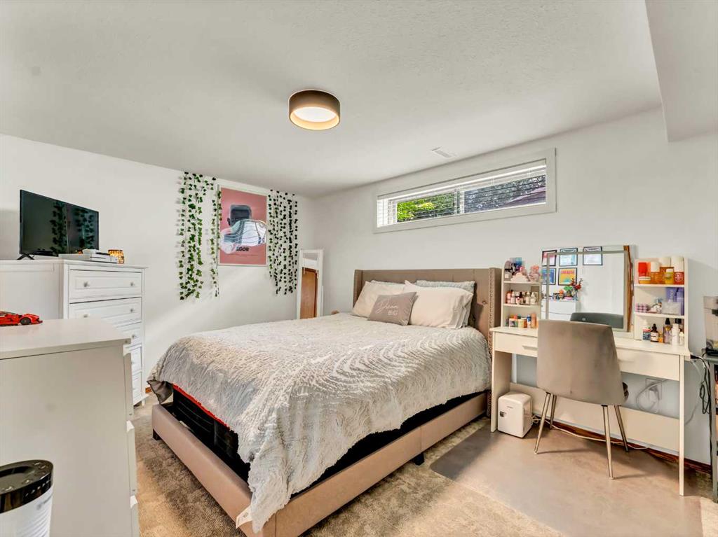 18 Cook Court SE