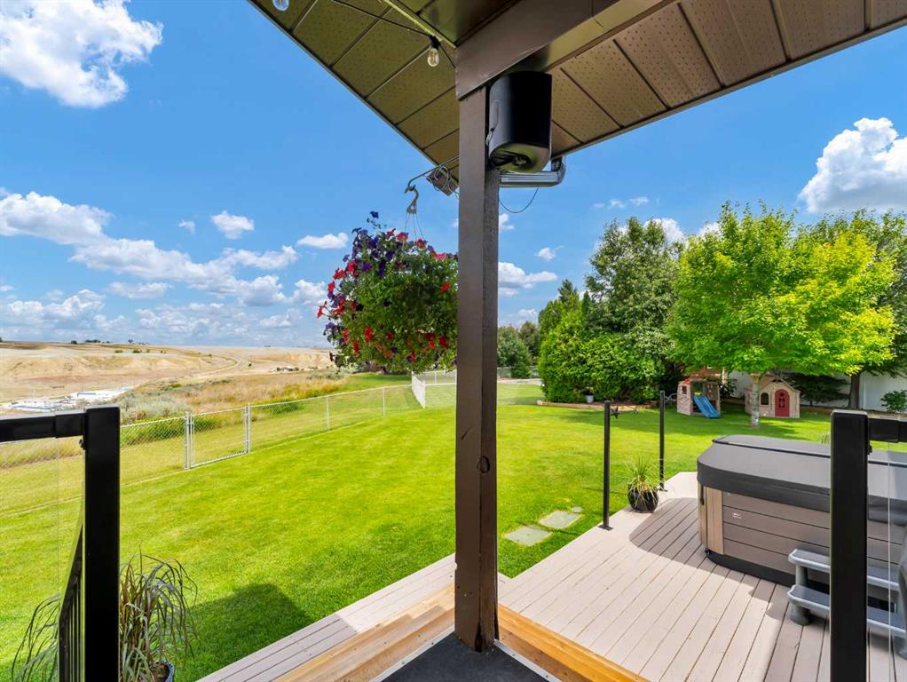 18 Cook Court SE