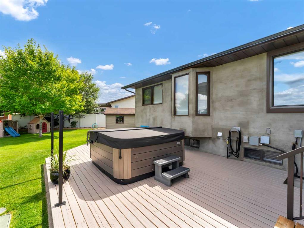18 Cook Court SE