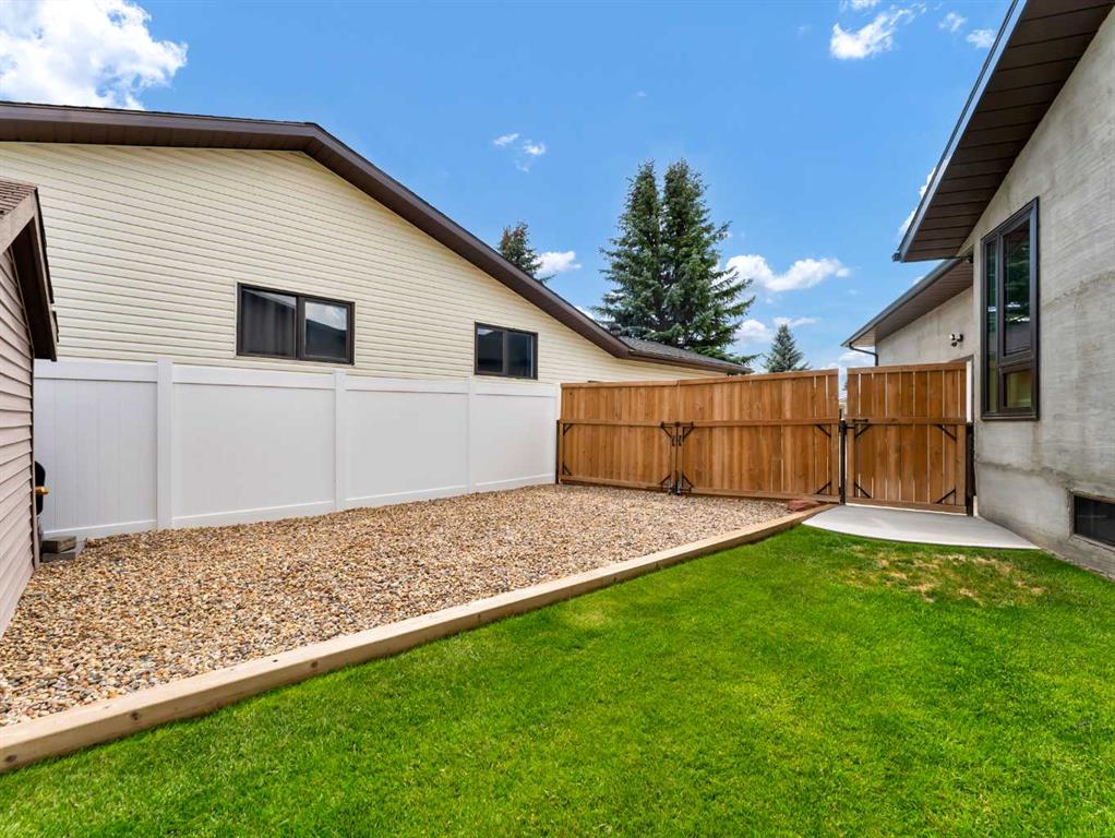 18 Cook Court SE