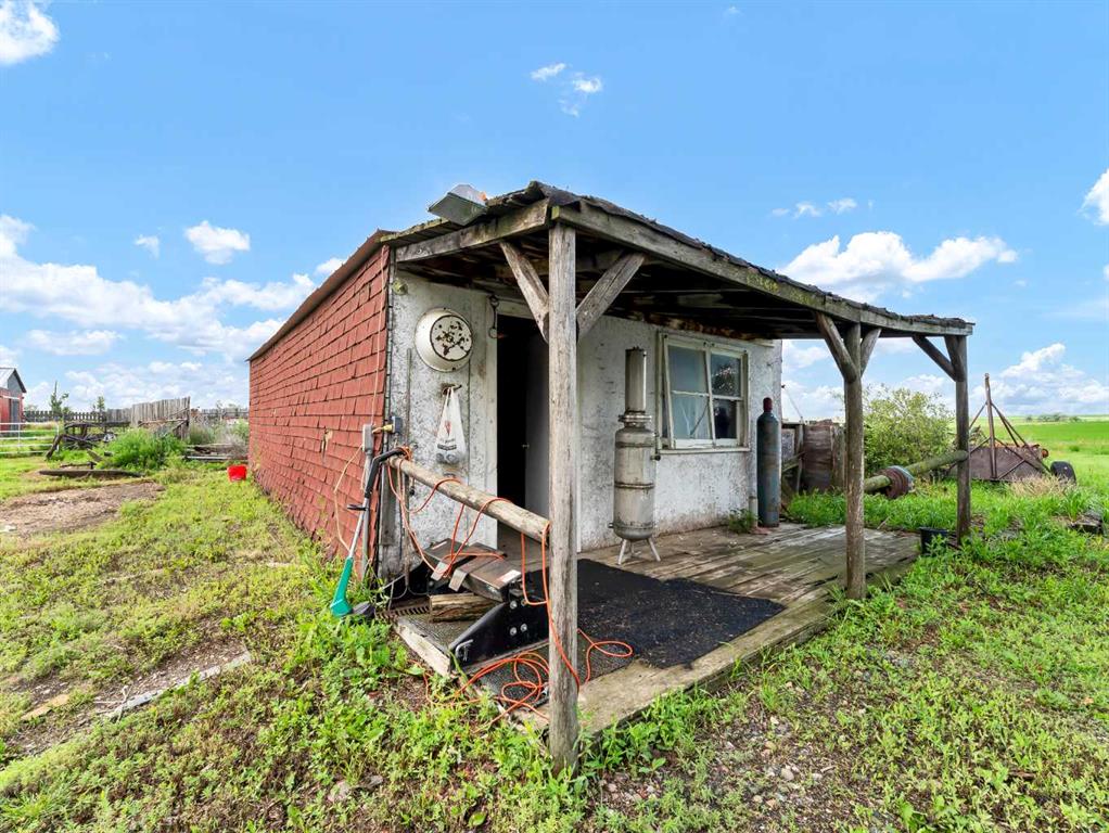 12228 Range Road 64  