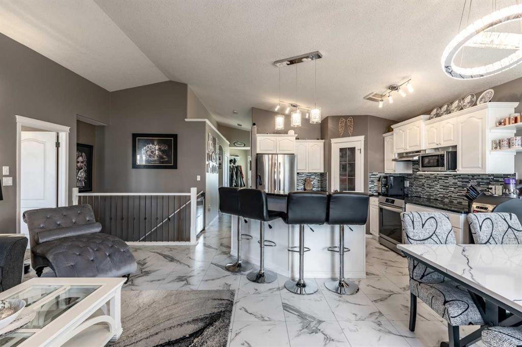 310 Jesmond Drive SW