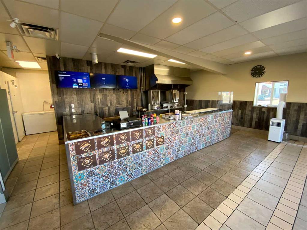 636 2nd Street W, Brooks