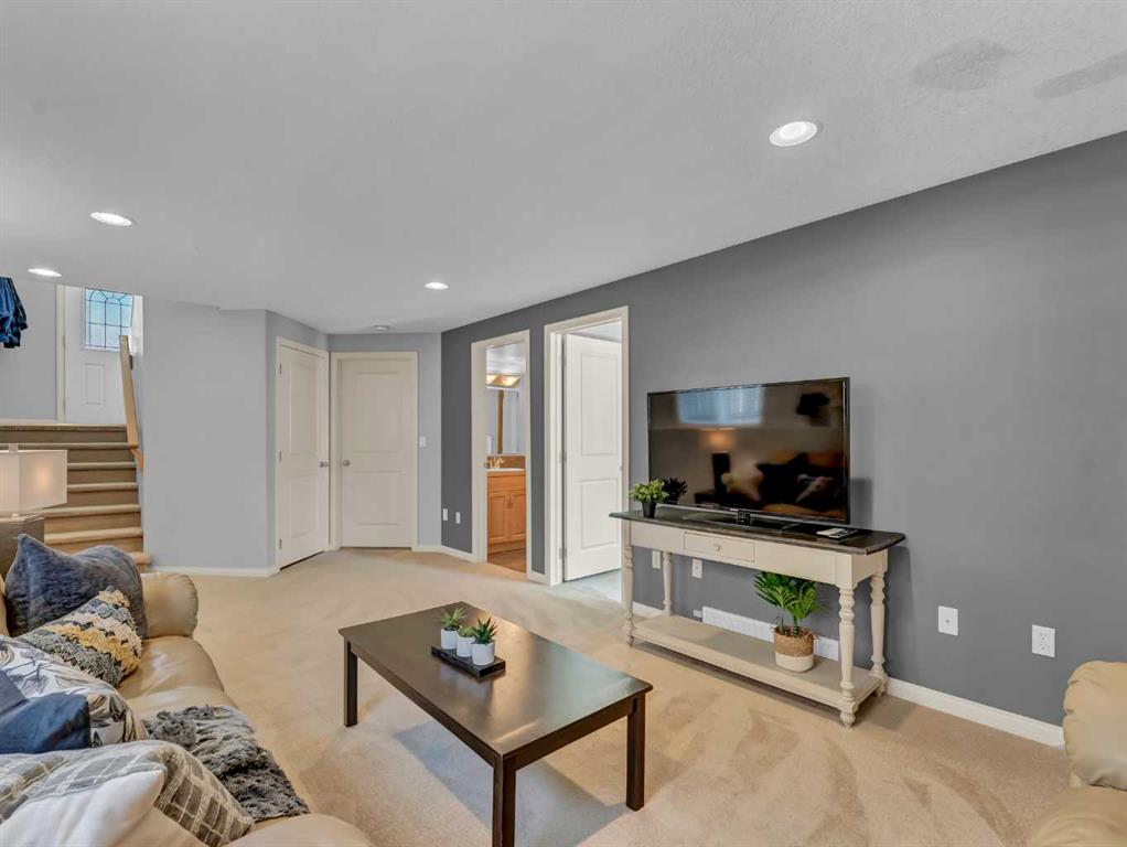 16 Terrace Avenue NE