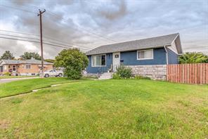 1901 17 Avenue SE, Medicine Hat