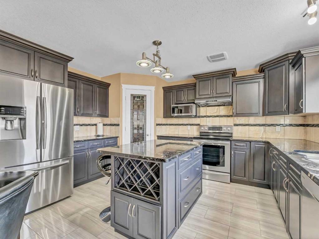 356 Somerside Crescent SE