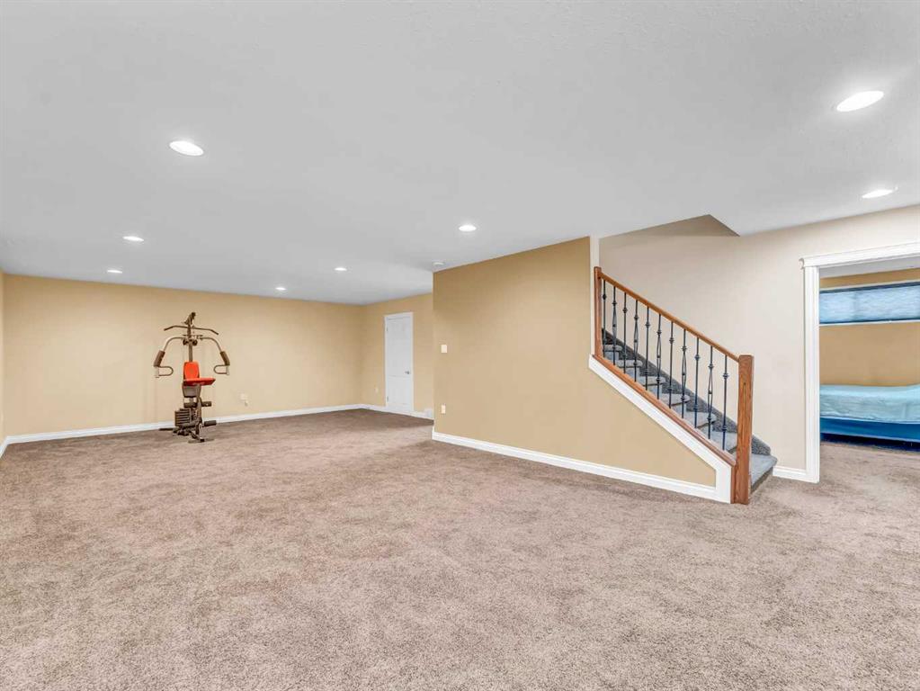 356 Somerside Crescent SE