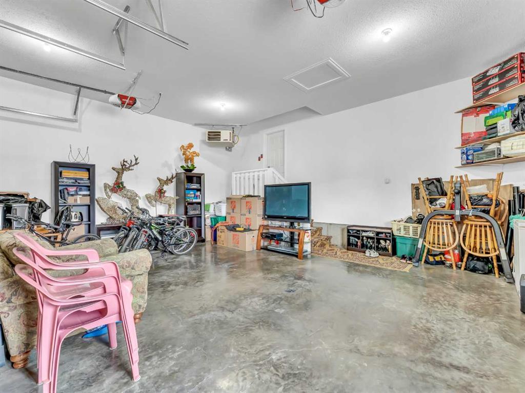 356 Somerside Crescent SE