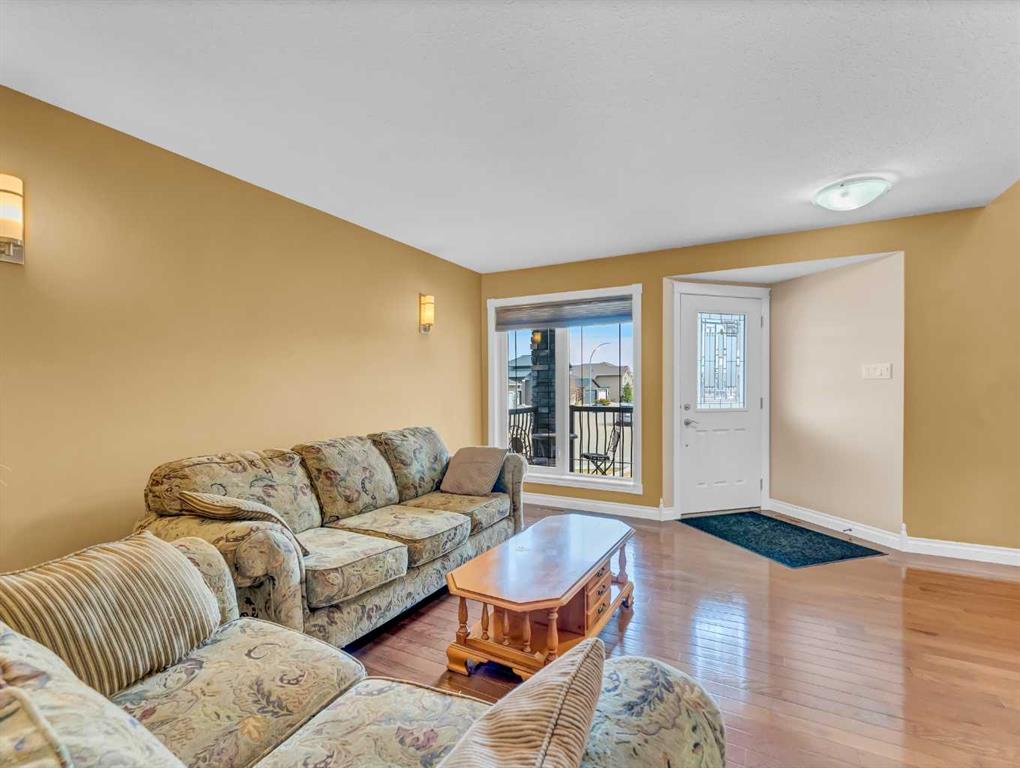 356 Somerside Crescent SE