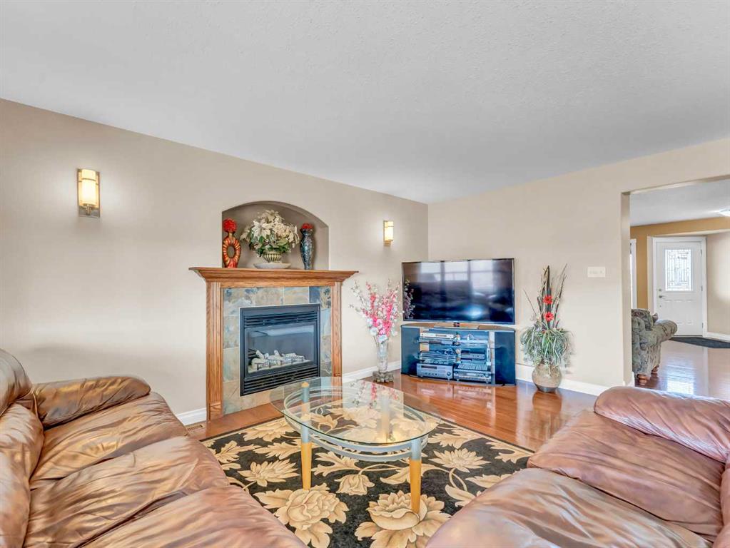 356 Somerside Crescent SE