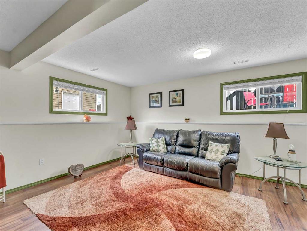 48 Strong Avenue SE