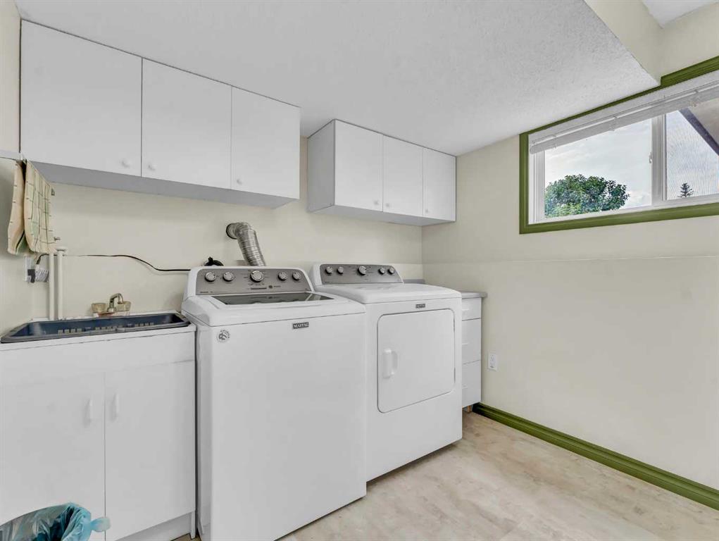 48 Strong Avenue SE