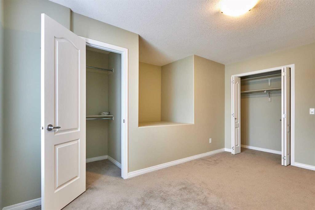 #37 298 Somerset Way SE
