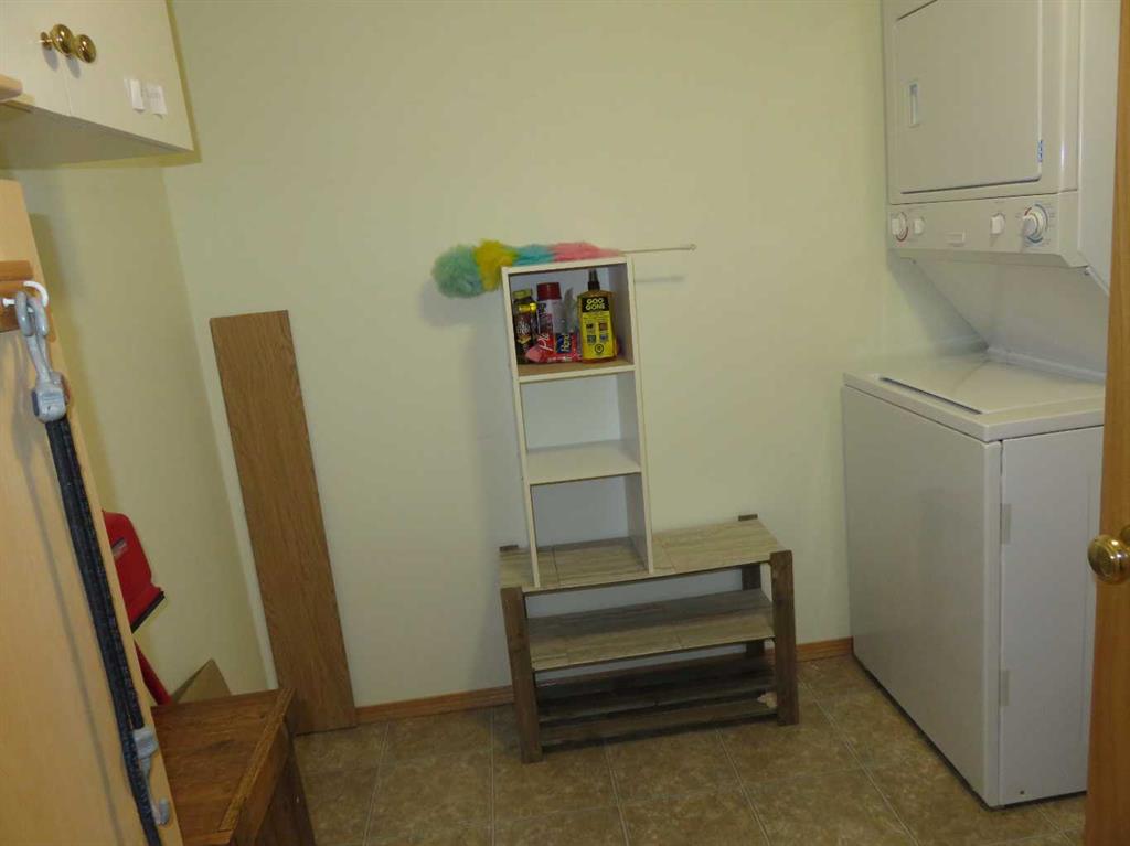 #210 194 Sunrise Circle SW