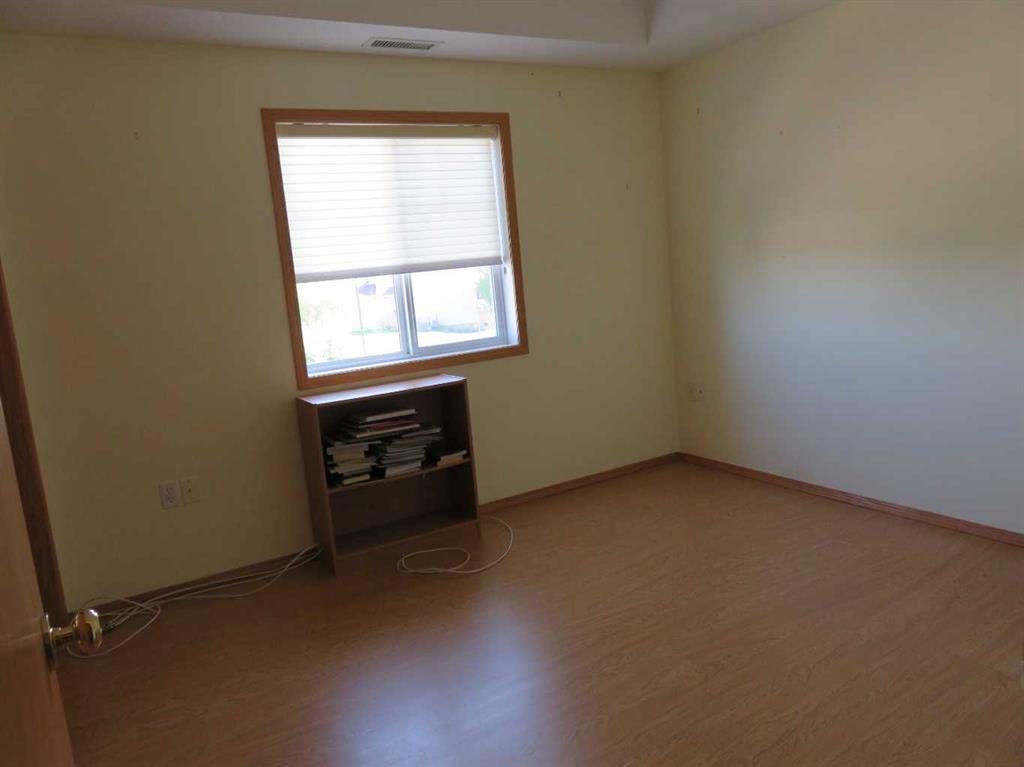 #210 194 Sunrise Circle SW