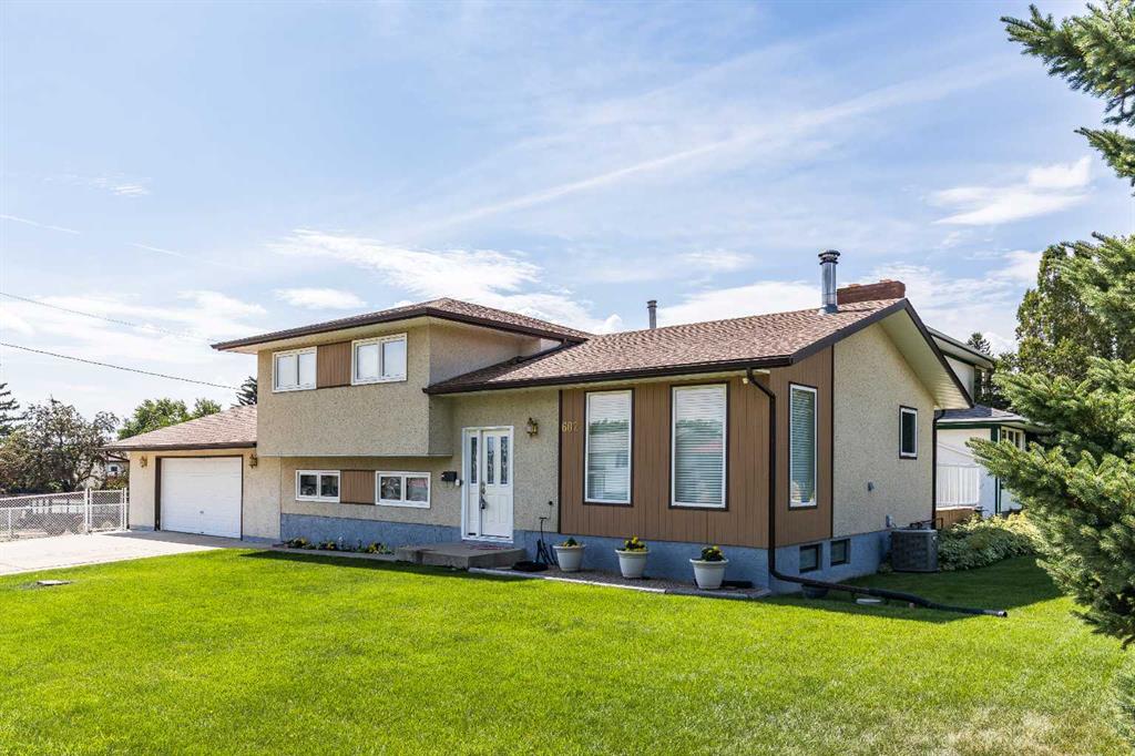 602 6 Street SE, Redcliff