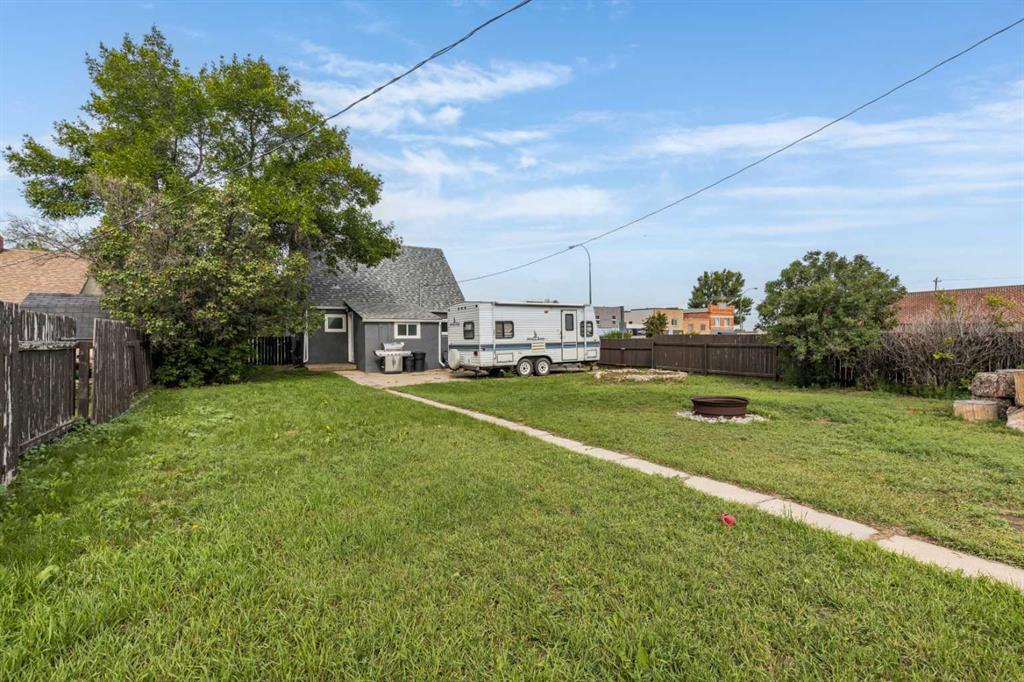 101 3 Street SE