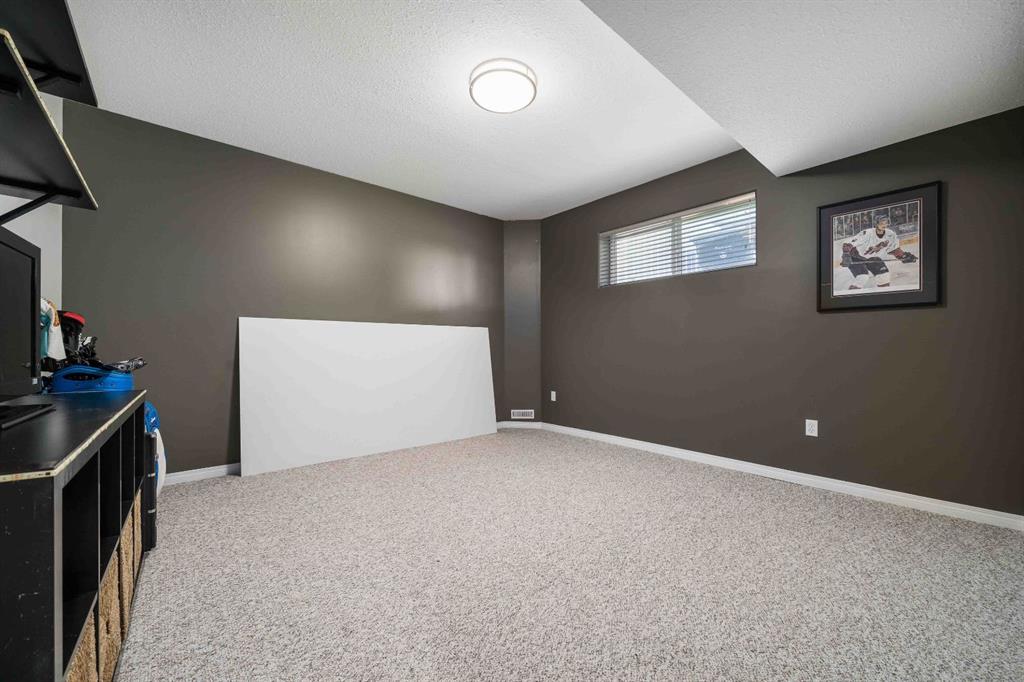 40 Stratton Close SE