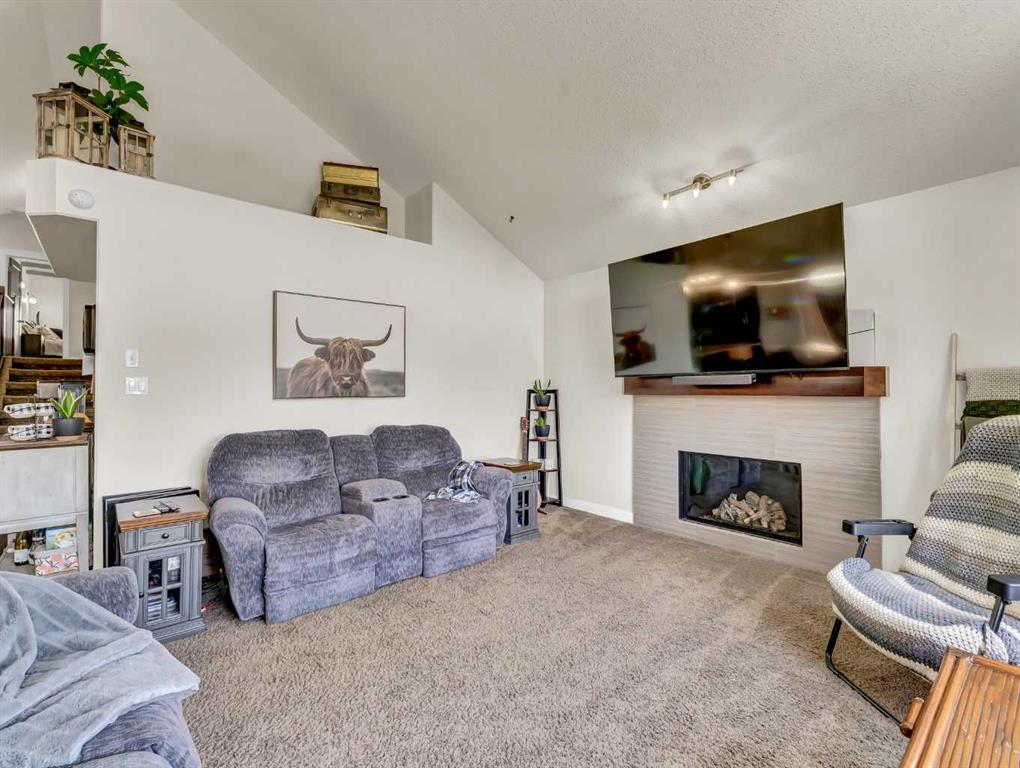 84 Somerside Way SE