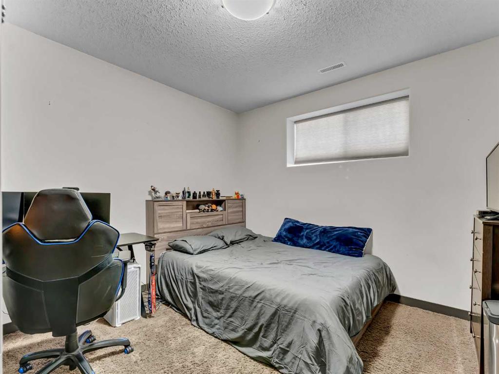 84 Somerside Way SE