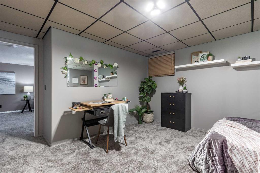 45 Stein Close SE