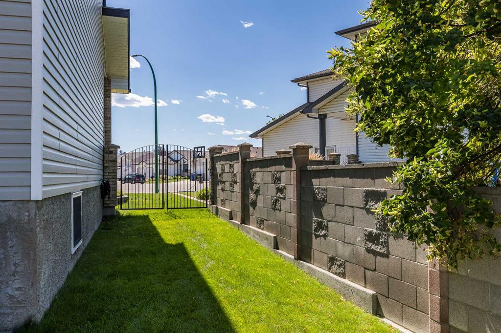 45 Stein Close SE